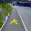 Желтые человечки появились на пешеходной дорожке — newsvl.ru