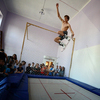 В соревнованиях участвовали представители артемовской школы акробатики, паркура, трикинга, местной цирковой школы — newsvl.ru