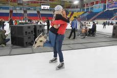 Живая музыка и гости в коньках: арена «Ерофей» отметила свой первый юбилей 