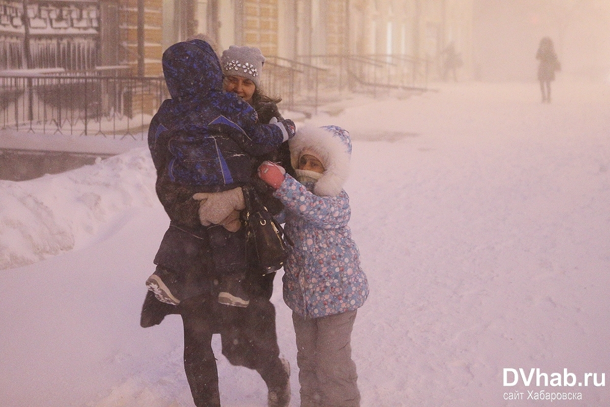 движение на серой ветке метро сейчас. снегопад в москве 2022 декабрь. Collapse 2008. сильный снегопад в москве 2021. коллапс картинки.