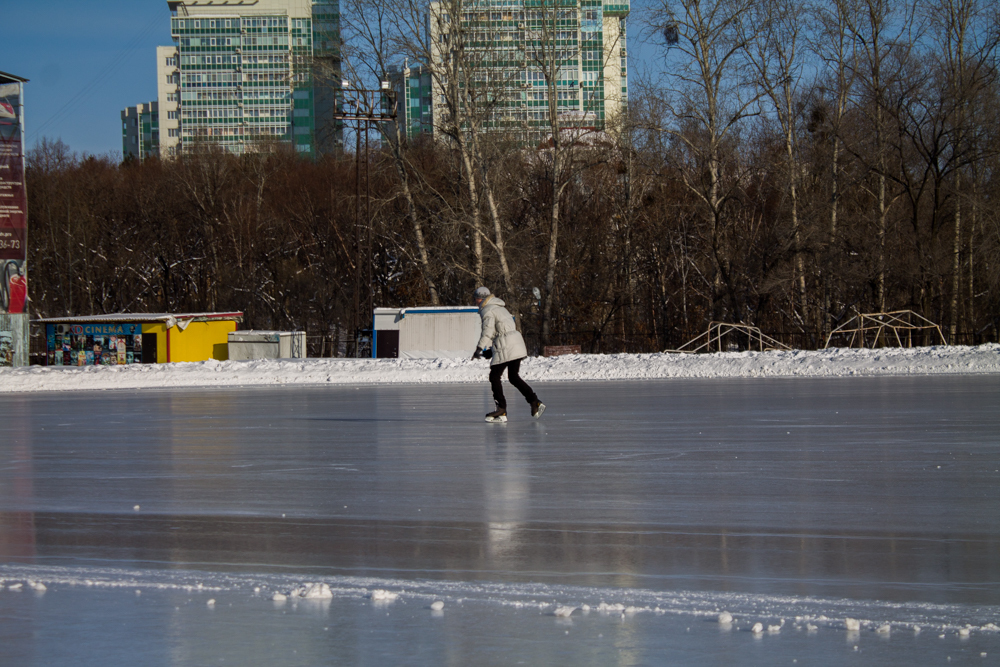 стадион нефтяник хабаровск. стадион нефтяник ишимбай каток. каток нефтяник хабаровск. каток дербышки казань. каток на стадионе нефтяник октябрьский.