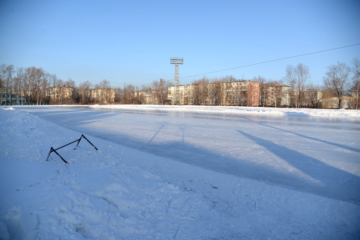 нефтяник новокуйбышевск каток. каток нефтяник хабаровск. стадион нефтяник хабаровск. стадион нефтяник ухта.