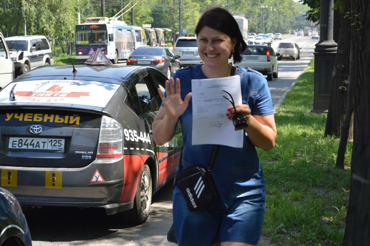 Женщина за рулем: все больше автоледи появляется на дорогах Хабаровска  (ФОТО) — Новости Хабаровска