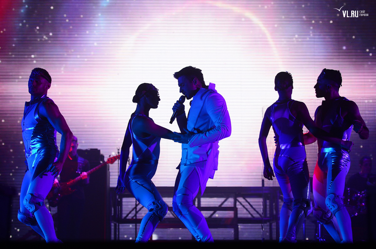 Тв шоу про любовь. План б тнт. Кто ты шоу. Любовь с первого взгляда телепередача 2015. Настольные игры для девочек.