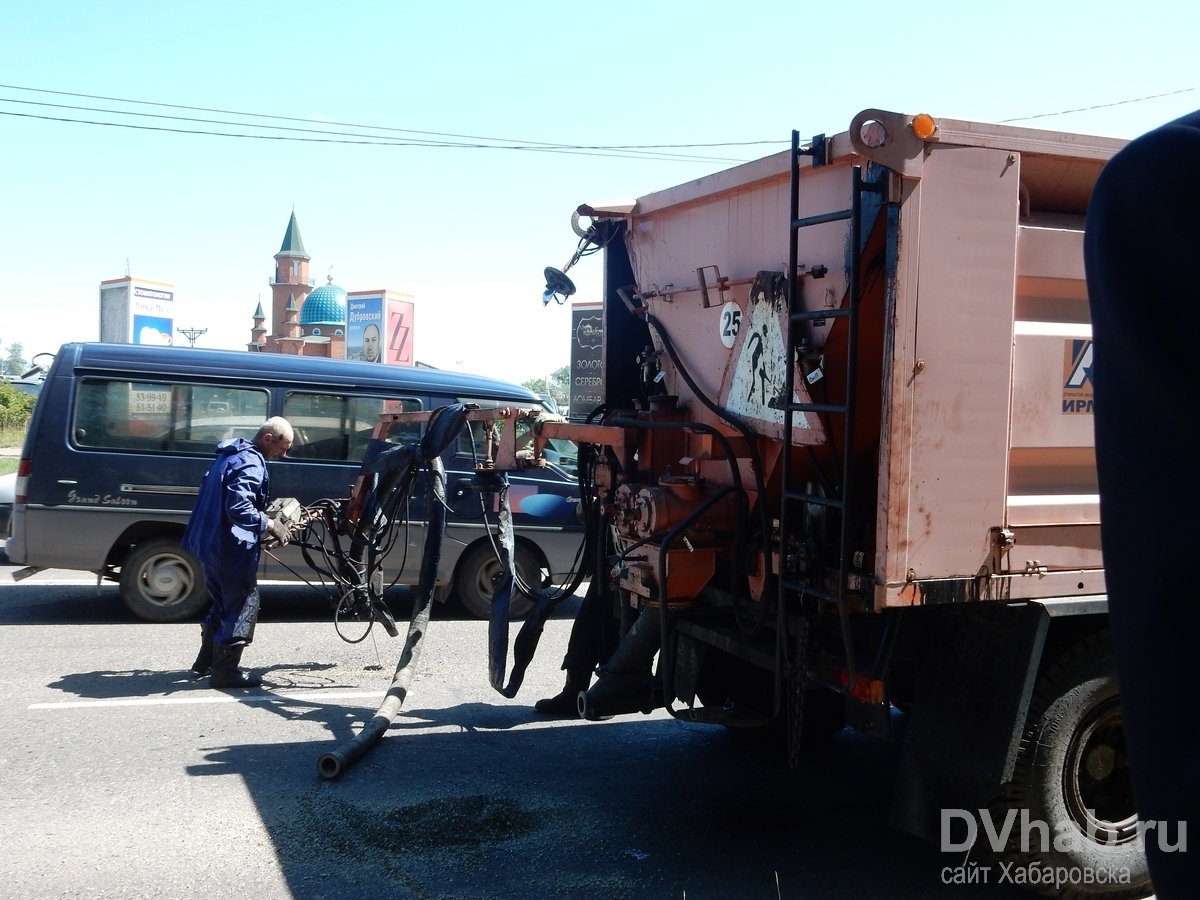 Новую установку для борьбы с ямами на дорогах начали использовать в  Комсомольске-на-Амуре (ФОТО; ВИДЕО) — Новости Хабаровска