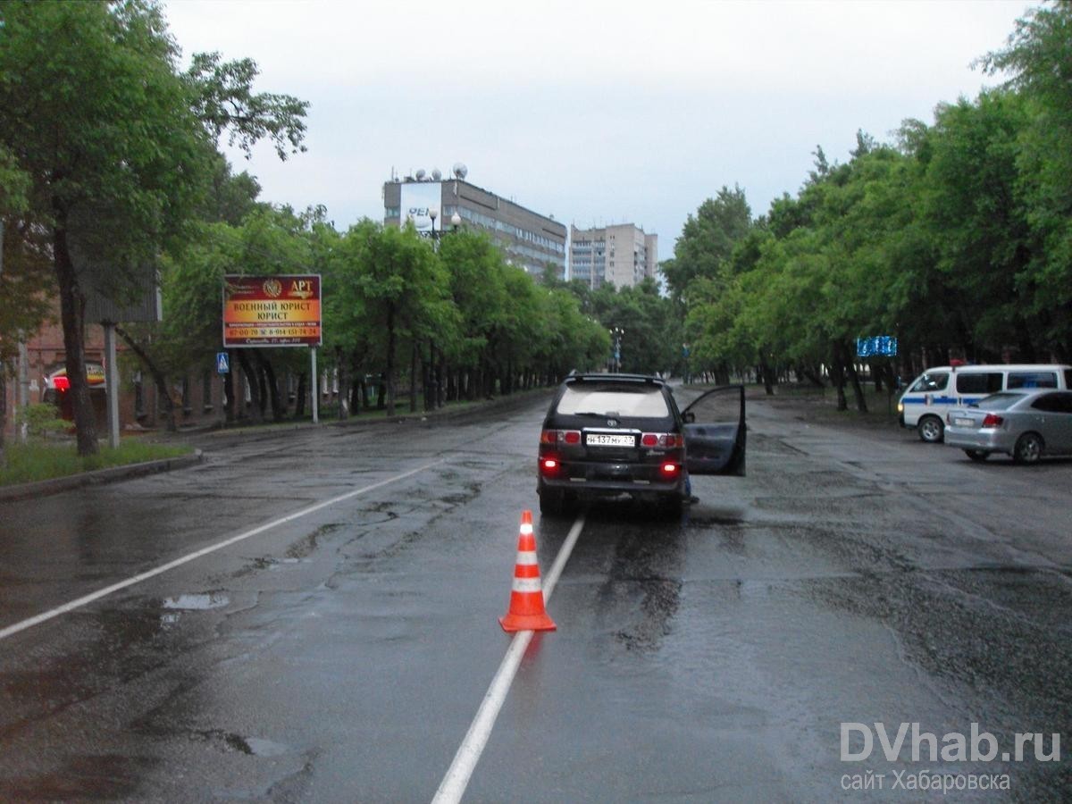 Прогулка пенсионера по проезжей части закончилась переломом голени (ФОТО) —  Новости Хабаровска