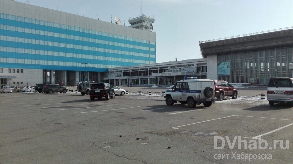 От аэропорта хабаровска до жд вокзала. Автовокзал Хабаровск. Аэропорт Хабаровск автовокзал. Автовокзал Хабаровск фото. Автовокзал и ЖД вокзал в Хабаровске.