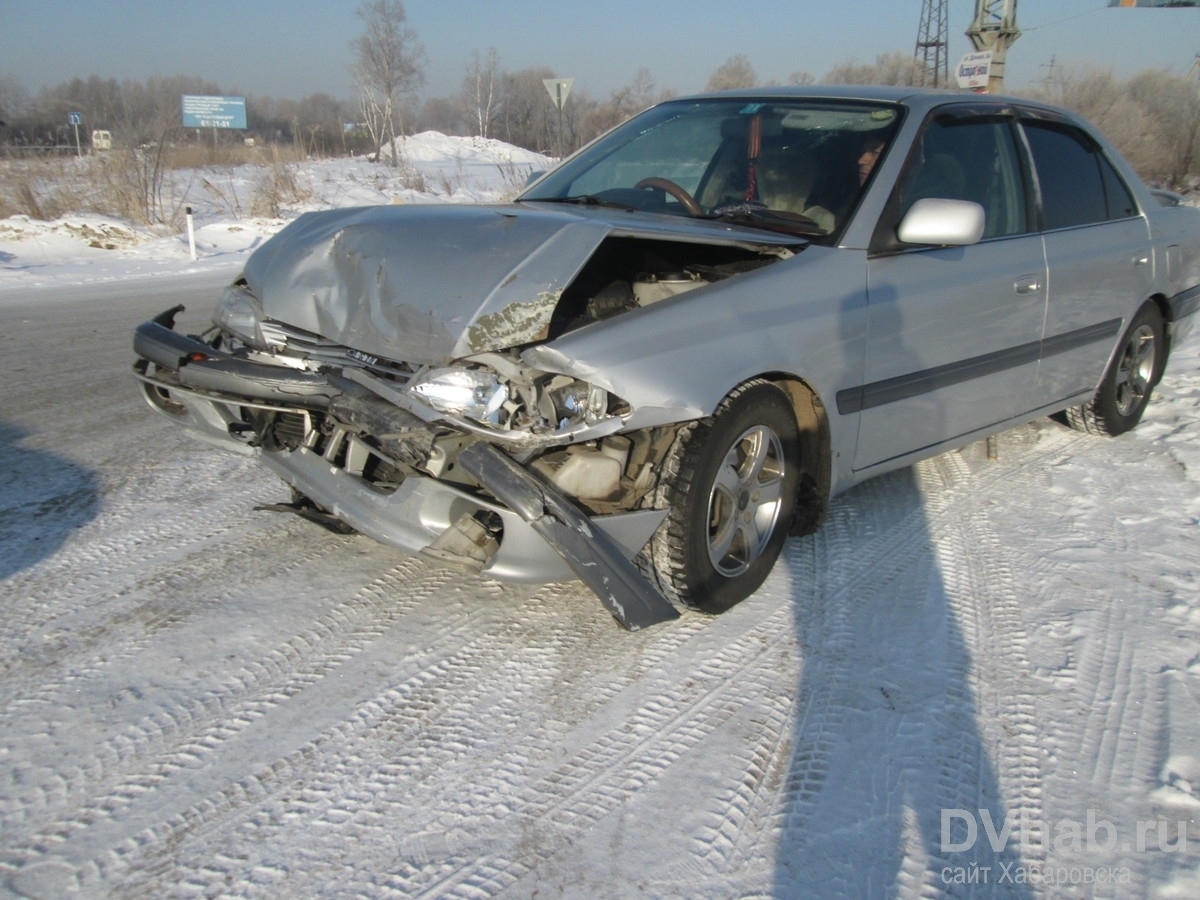 Нетрезвая девушка за рулем Carina врезалась в Mazda Verisa на пригородной  трассе (ФОТО) — Новости Хабаровска