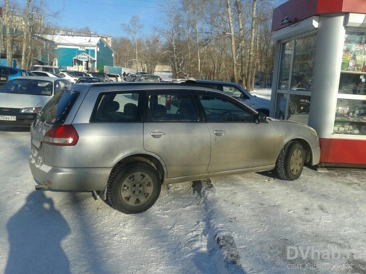 Водитель Wingroad при неудачном повороте врезался в придорожный киоск  (ФОТО) — Новости Хабаровска