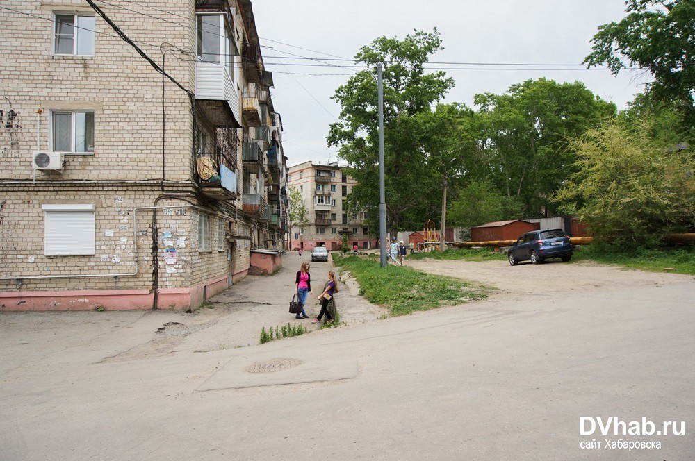 Красная хабаровская. Красная речка Хабаровск. Поселок красная речка Хабаровский край. Микрорайон красная речка Хабаровск. Военный городок на красной речке.