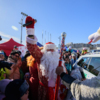 Дед Мороз приехал на праздник на личном кроссовере — newsvl.ru