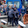 Одному из сотрудников полиции стало плохо во время парада — newsvl.ru