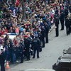 Сотрудники полиции обеспечивали безопасность во время всего парада — newsvl.ru