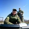 Обслуживают беспилотник два бойца. По должностям - оператор и старший оператор — newsvl.ru