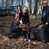 Люди убрали мусор, побелили деревья и бордюрные камни — newsvl.ru