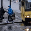 На тротуарах и автобусных остановках снег почти не убран — newsvl.ru