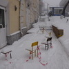 Многие тротуары остаются засыпанными снегом до сих пор — newsvl.ru