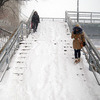Лестницы на виадуках в районе железнодорожного вокзала засыпало снегом. Ходить там теперь опасно — newsvl.ru