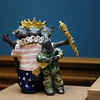 Фрагмент заглавной композиции "Новая старая сказка" - трехглавый Мышиный король в звездно-полосатом костюмчике и "зеленый челочек" — newsvl.ru
