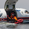 «Подобные тренировки проводятся ежегодно для совершенствования навыков. Экипаж Бе-200 ЧС и спасатели всегда находятся в готовности к спасению людей» — newsvl.ru