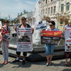Участники акции - представители фонда защиты животных "Найда" и поддержавшие их — newsvl.ru