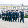 Сотрудники ГИБДД проходят перед ветеранами — newsvl.ru