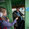 Открытку подарили и водителю трамвая — newsvl.ru