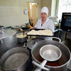 Пример: на второе - 150 котлет и пюре из 30 килограммов картошки — newsvl.ru
