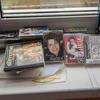 Горожане приносили кассеты и диски с различными фильмами, музыкой и компьютерными играми — newsvl.ru