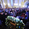 Сотни верующих собрались в храме — newsvl.ru