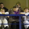 Вместе с молодыми «бойцами» пришли поддержать спортсменов их родственники — newsvl.ru