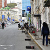 Во Владивостоке стартовала установка леерных заграждений вдоль тротуаров по Мордовцева — newsvl.ru