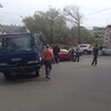 неуправляемый автомобиль выехал со двора на главную дорогу и совершил столкновение с Toyota Ceres и только после этого остановился — newsvl.ru