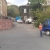 Во вторник, 1 октября, около 15.45 в районе дома № 105 по Пушкинской неуправляемый грузовик Isuzu Forward протаранил Toyota Ceres — newsvl.ru