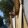 На подпорной стене на Всеволода Сибирцева появилась художественная инсталляция из дерева «Безмолвная регата» — newsvl.ru