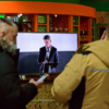 Прямая трансляция встречи - в холле для тех, кто не захотел сидеть в зале — newsvl.ru