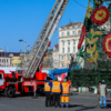  В понедельник фотограф VL.ru увидел два брендированных автомобиля МУП «СГТ» и пожарный автомобиль МЧС с выдвижной лестницей — newsvl.ru