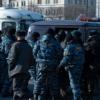 Через 15 минут после начала акции на площади появился ОМОН — newsvl.ru