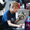 В команде часто по два человека: программист и инженер — newsvl.ru