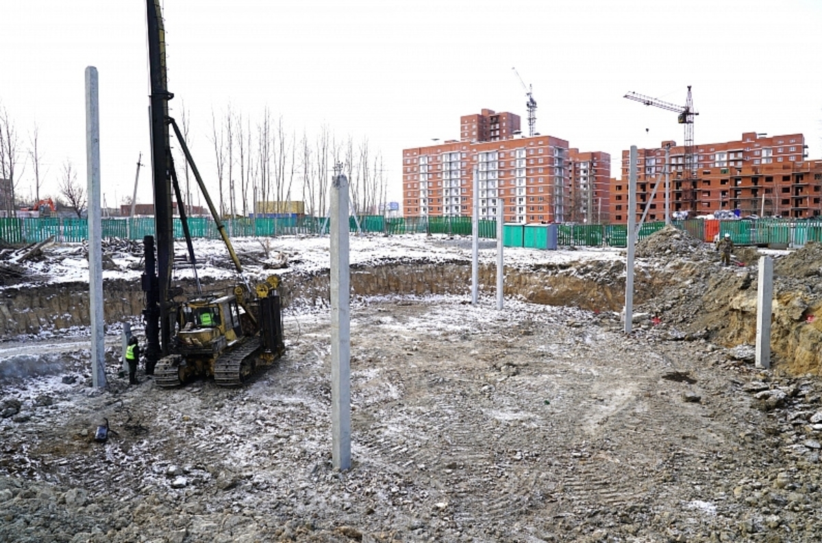 благоустроительный период. дамба. фотоотчет хабаровск 2023. подрядчики хабаровск. дамба северный ставок.