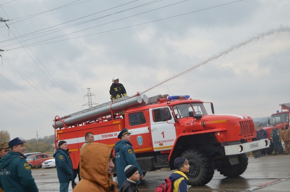 Аварийная газовая служба 104. Аварийная служба комсомольск-на-амуре по воде. Аварийные службы комсомольск на амуре телефоны. Пожарная охрана хабаровского края. Игрушка машина газель аварийная служба.