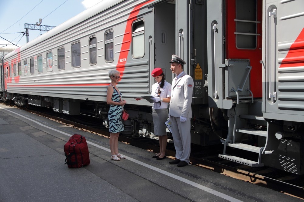 Фирменный поезд москва хабаровск