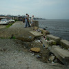 Пляж на Моргородке во Владивостоке погряз в мусоре — newsvl.ru