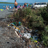 Отдыхающих не смущают горы мусора на пляжах — newsvl.ru