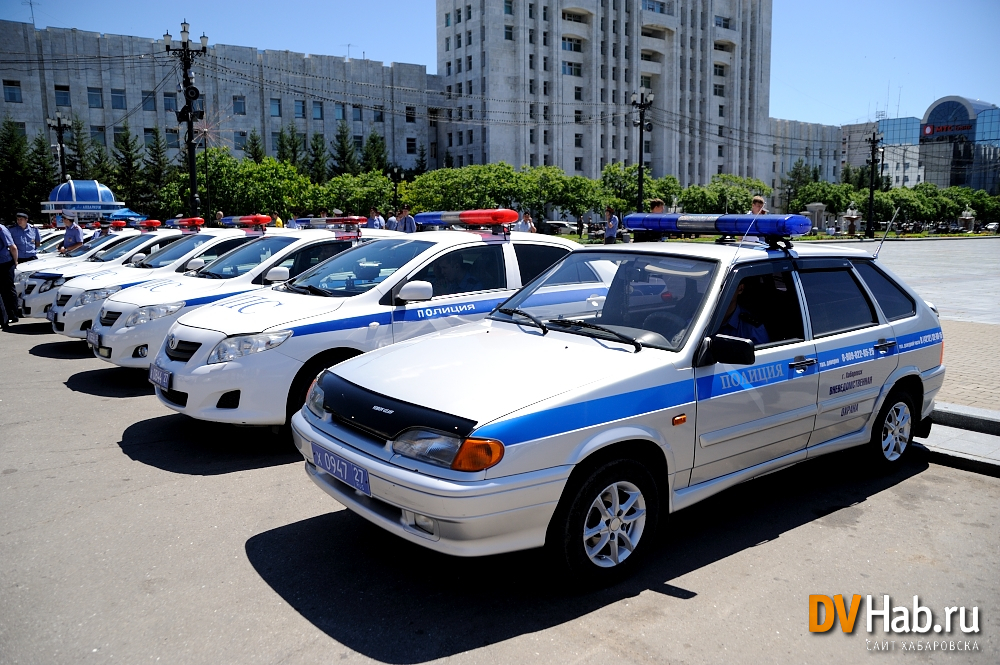 Номер хабаровска авто. ДПС машины Хабаровск. Патрульные автомобили Хабаровск. Машина Полицейская на Хабаровской. Полиция Хабаровск машина.