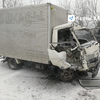 На Снеговой столкнулись два грузовика — водителя зажало в кабине (ФОТО)