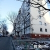 Уличный преступник напал на школьницу в подъезде дома во Владивостоке
