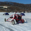 Поклонники автокросса на багги провели зимние гонки на заснеженном льду бухты Бражникова (ФОТО)