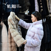 Роскошная классика или буйство цвета: выбираем шубку к зиме