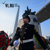 Массовым шествием в центре Владивостока курсанты МГУ чествовали память погибших в ВОВ моряков торгового флота (ФОТО)